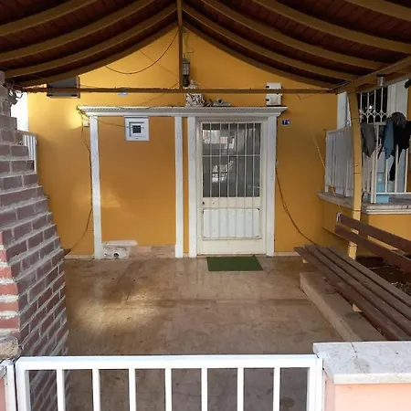 - Beautiful Manolya 100-200 Meters From Cleopatra Beach, Equipped Kitchen, Parking Spaces, Wi-fi 50 Mbps, Terrace With Garden And Much *